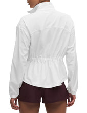 Cargar imagen en el visor de la galería, Chamarra Para Correr Lululemon Con Cintura Ajustable Y Protección Uv
