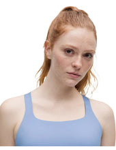 Cargar imagen en el visor de la galería, Top Ultralu Square-neck Lululemon
